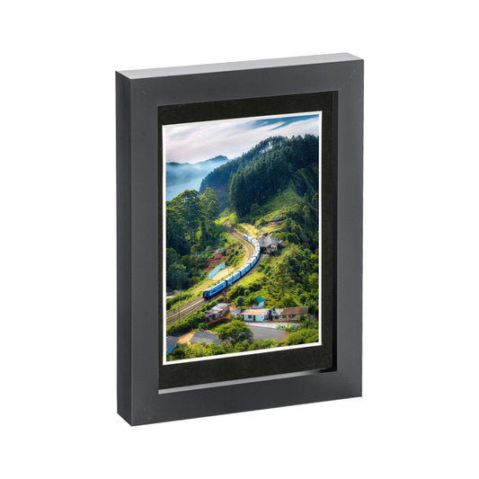 Black 5 x 7 Photo Frame with 4 x 6 Mount